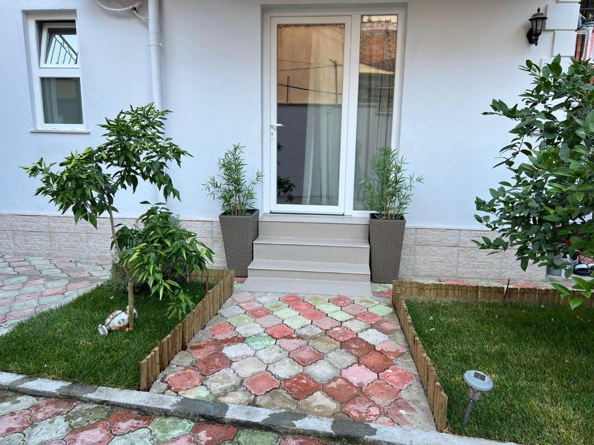 Florent'S Superb Studio, Free Parking & Garden!! Tirana Buitenkant foto