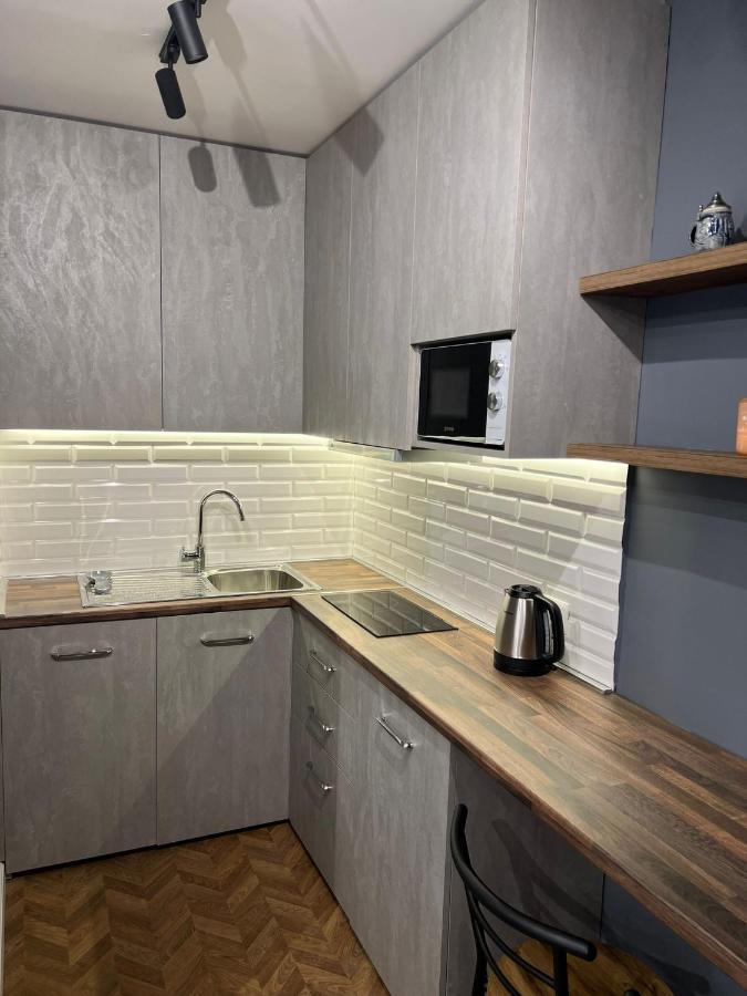 Florent'S Superb Studio, Free Parking & Garden!! Tirana Buitenkant foto